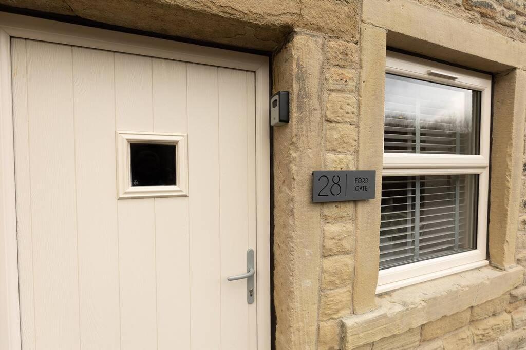 Ford Gate - Modern Luxury Cottage Based In Holmfirth Esterno foto